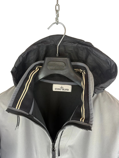Giacca Light Soft Shell-R grigia con zip e cappuccio Stone Island - Taglia L