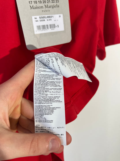 T-shirt rossa Maison Martin Margiela (nuova con cartellino) - Taglia S
