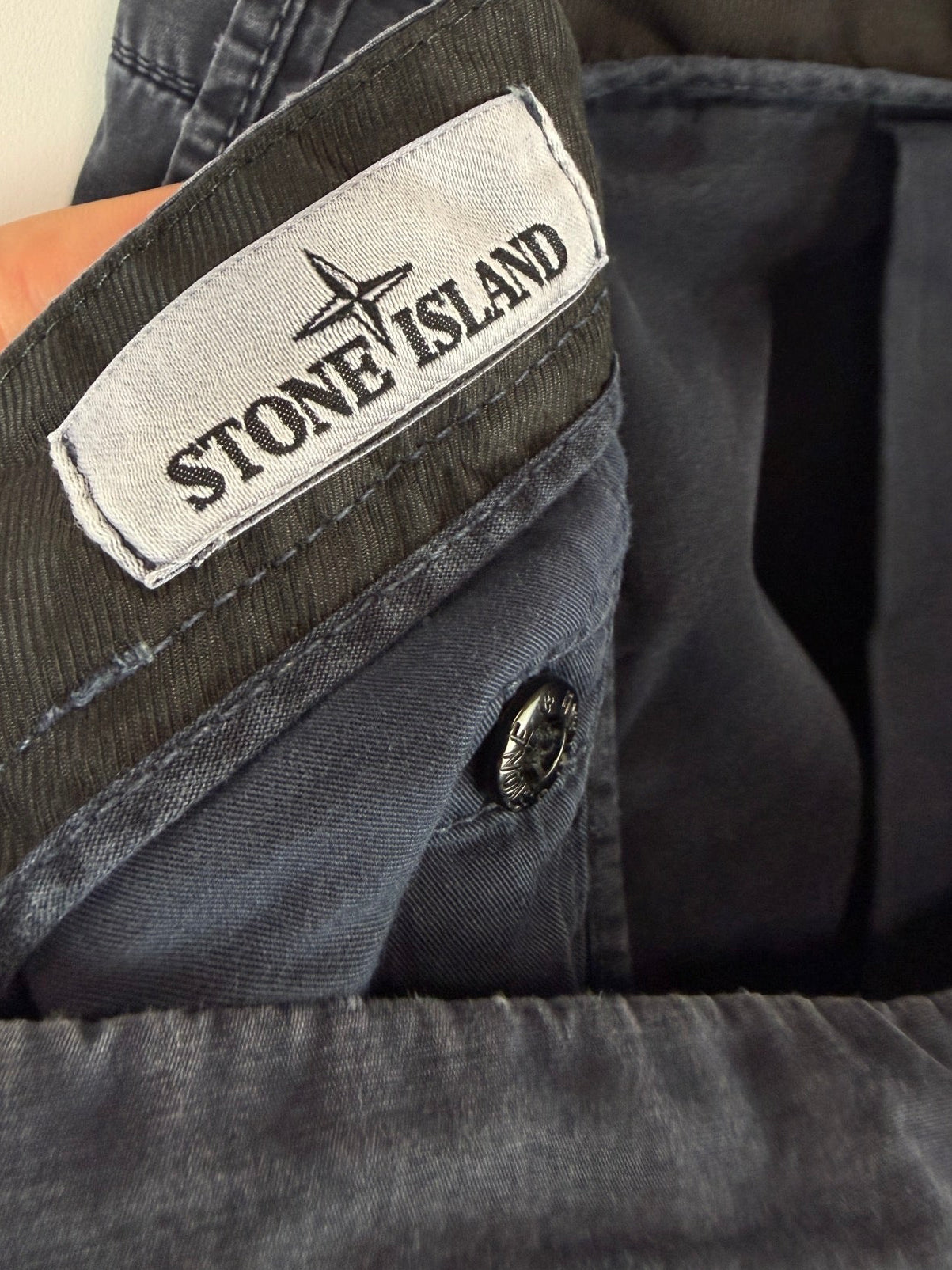 Pantaloncini cargo grigi Stone Island - Taglia W40