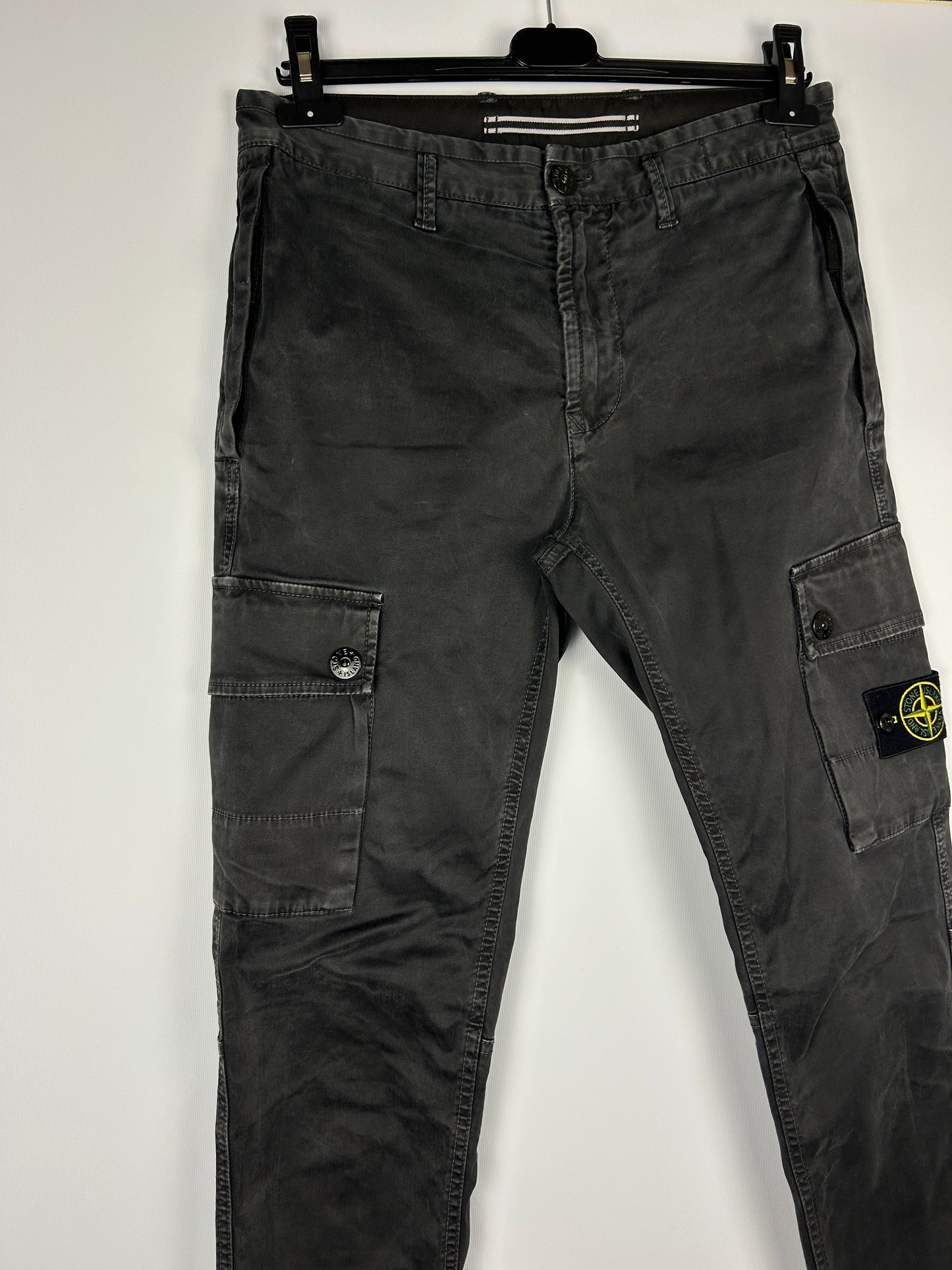 Pantaloni cargo grigi Stone Island - Taglia W29
