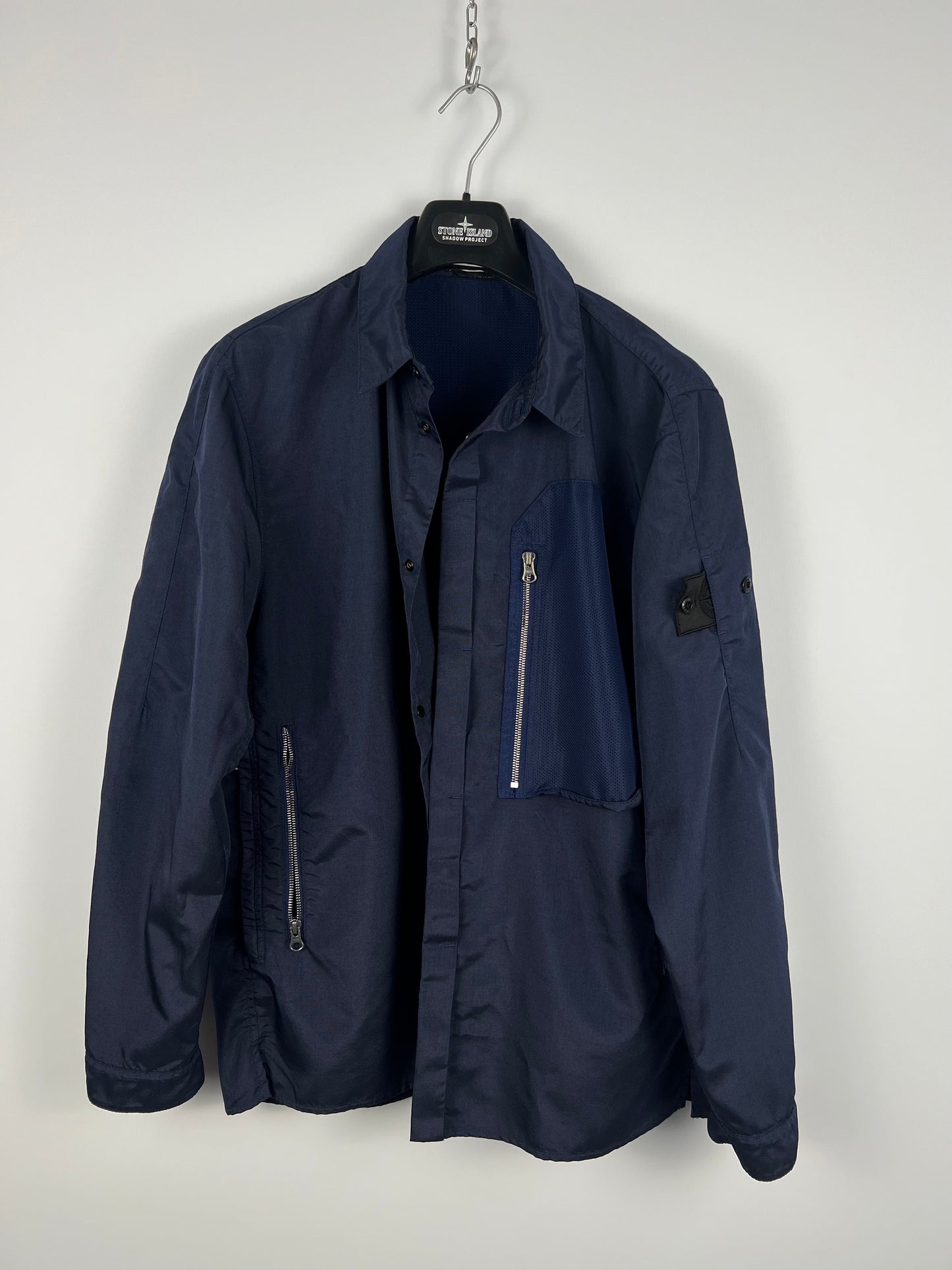 Overshirt blu Stone Island Shadow Project con chiusura a bottoni - Taglia L