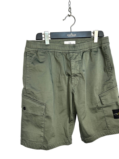 Pantaloncini cargo verdi Stone Island - Taglia W34