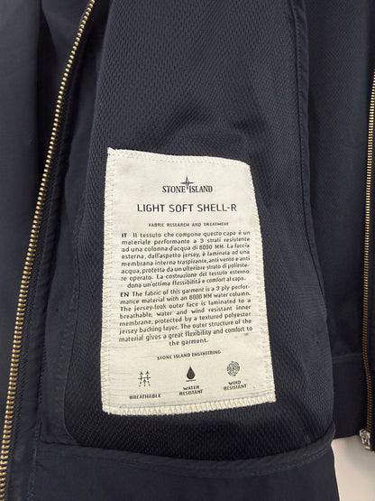 Giacca Light Soft Shell-R blu navy con zip e cappuccio Stone Island - Taglia L