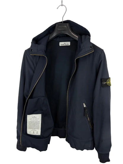Giacca Light Soft Shell-R blu navy con zip e cappuccio Stone Island - Taglia L