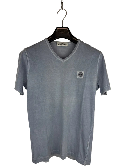 T-shirt azzurra con scollo a V Stone Island - Taglia S