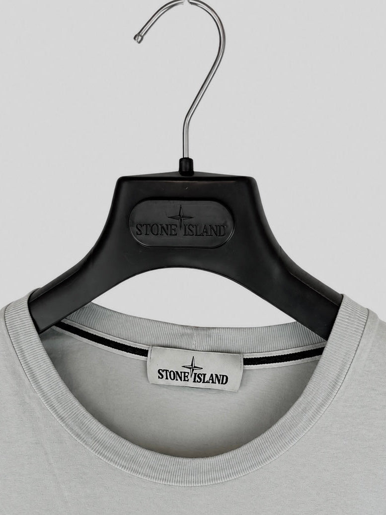T-shirt azzurra con stampa Stone Island - Taglia L