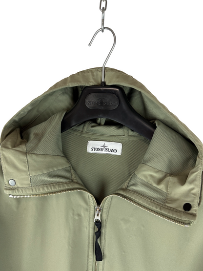 Giacca Light Soft Shell-R verde con zip e cappuccio Stone Island - Taglia M