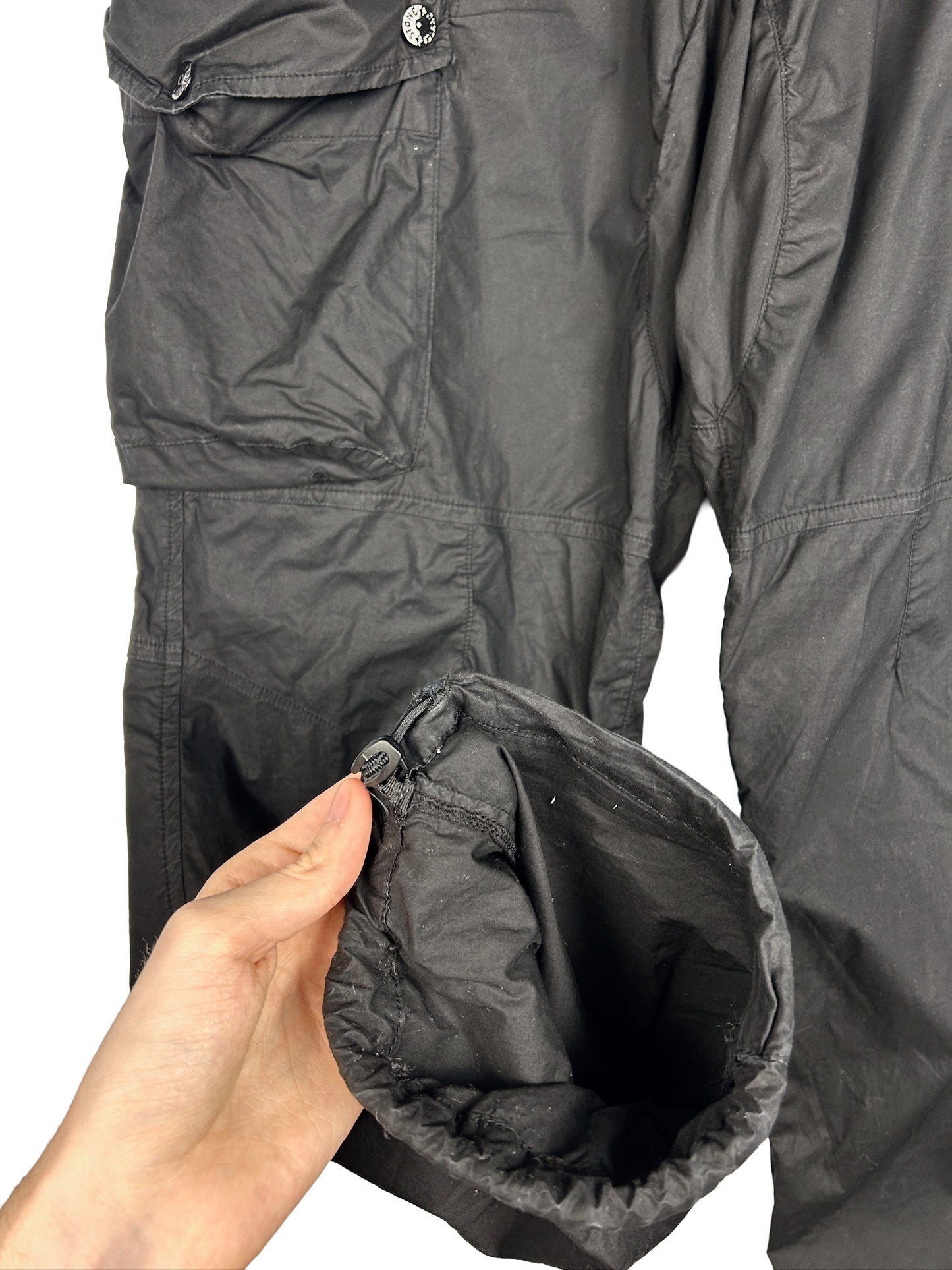 Pantaloni cargo tecnici neri Stone Island - Taglia W30