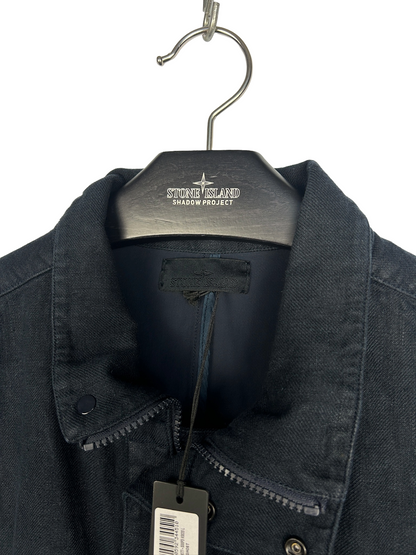 Giacca Ghost Bonded Linen blu navy con chiusura a bottoni Stone Island (nuova con cartellino) - Taglia L