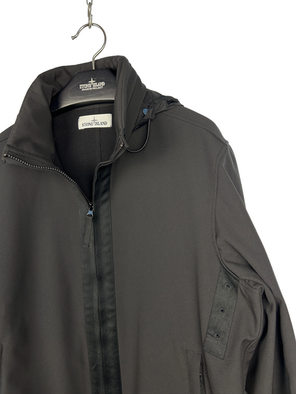Giacca Prototipo Soft Shell-R nero con zip e cappuccio Stone Island nuovo - Taglia L